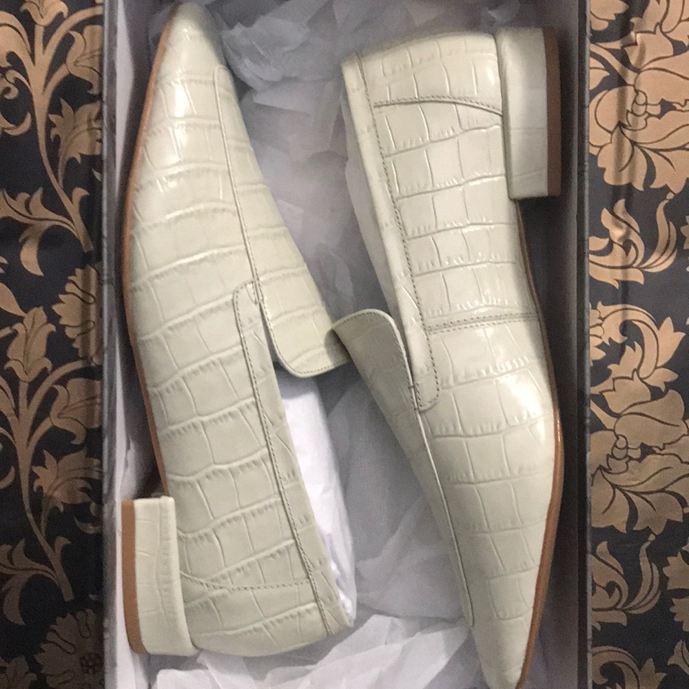 Jeffrey Campbell Ivory Croc Embossed Loafer - Picture 1 of 5